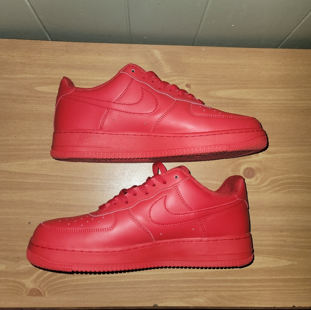 The Nike Air Force 1 '07 LV8 1